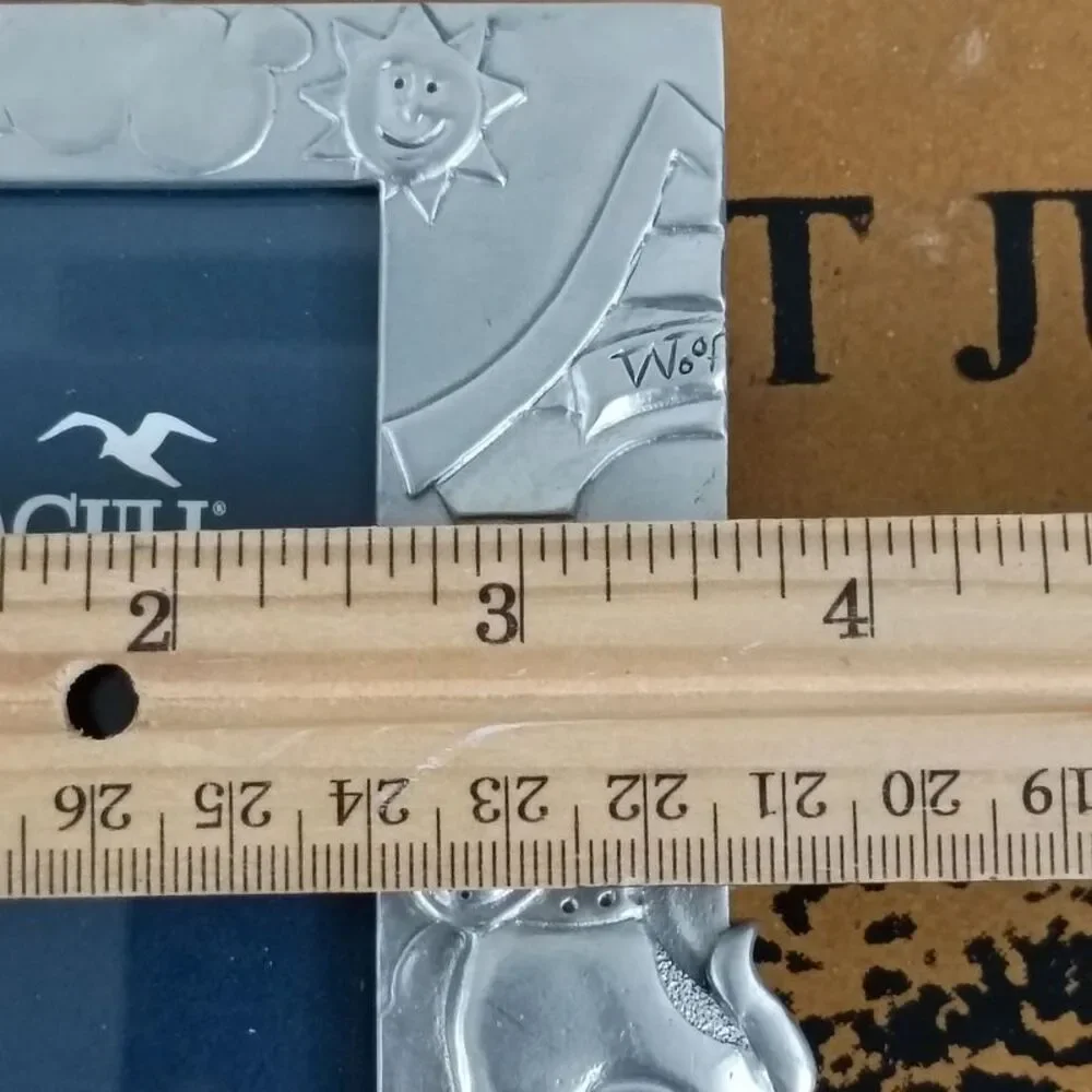 Seagull Pewter Small Silver Metal Textured Dog Picture Frame